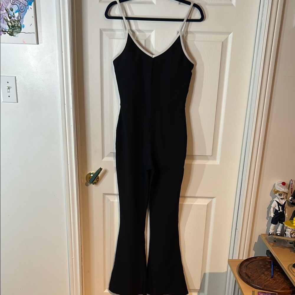 Elegant Black Jumpsuit NWT Wilothelabel